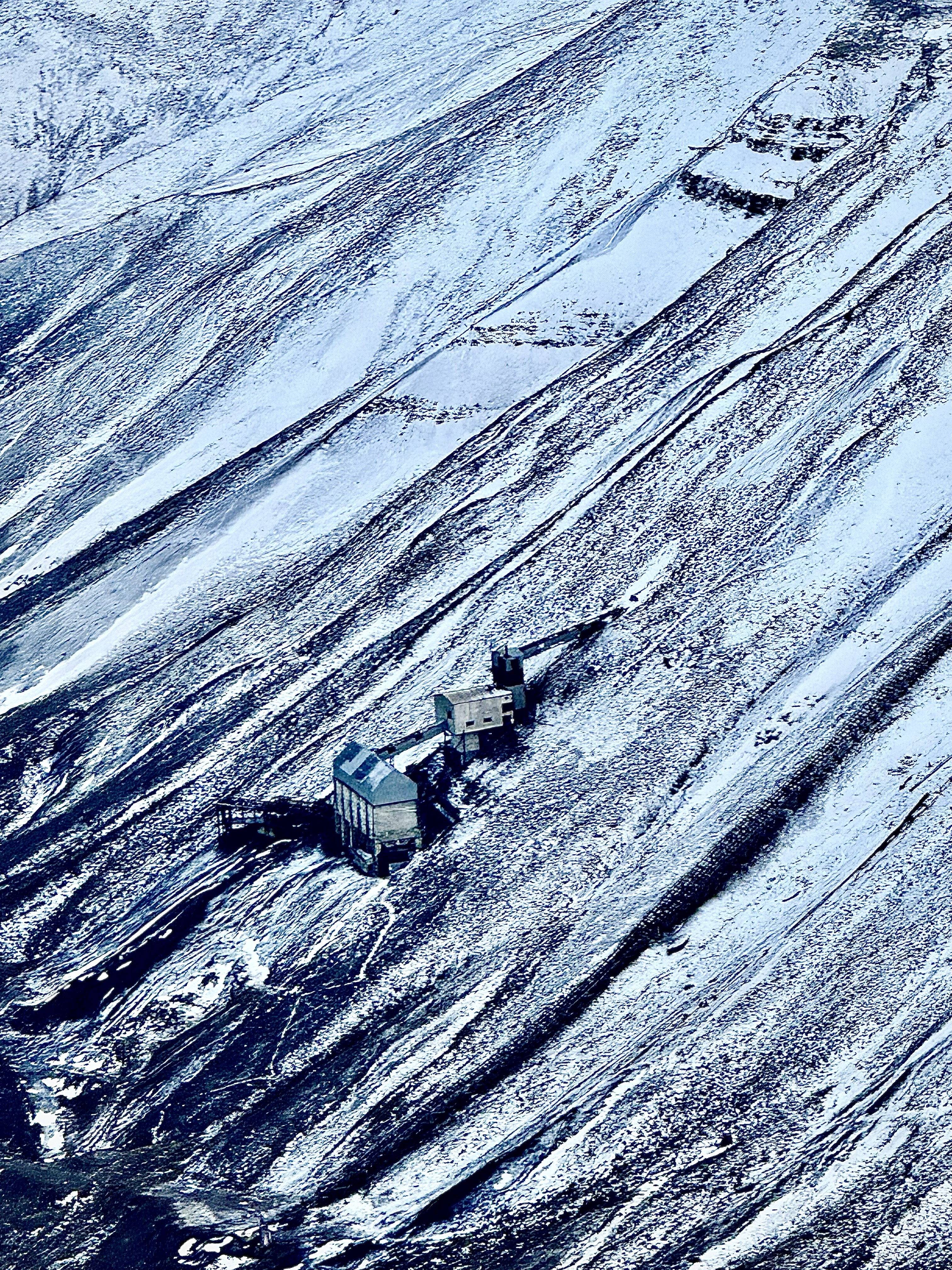 Svalbard — Saga Productions